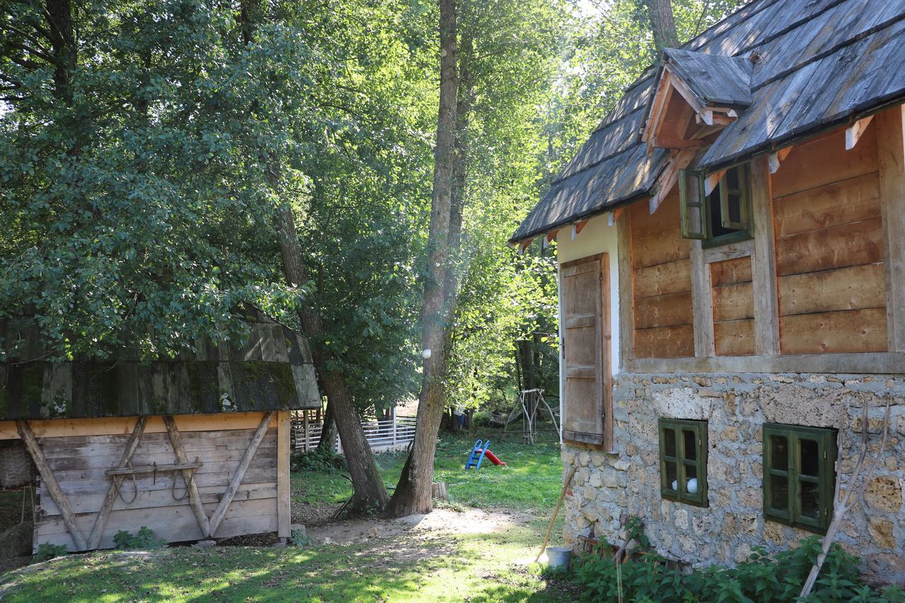 Отель Eco Camp Dzogaska Vrela Плевля Экстерьер фото