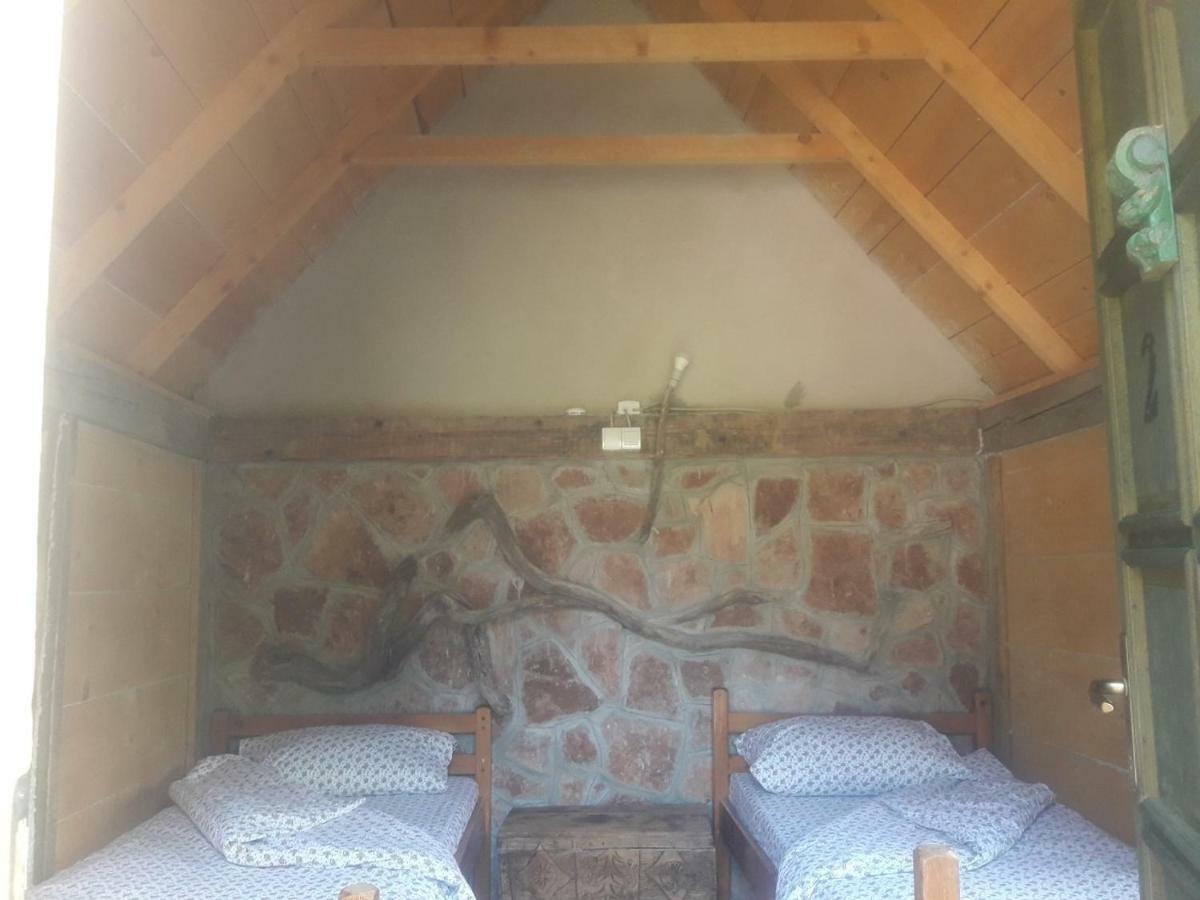 Отель Eco Camp Dzogaska Vrela Плевля Экстерьер фото