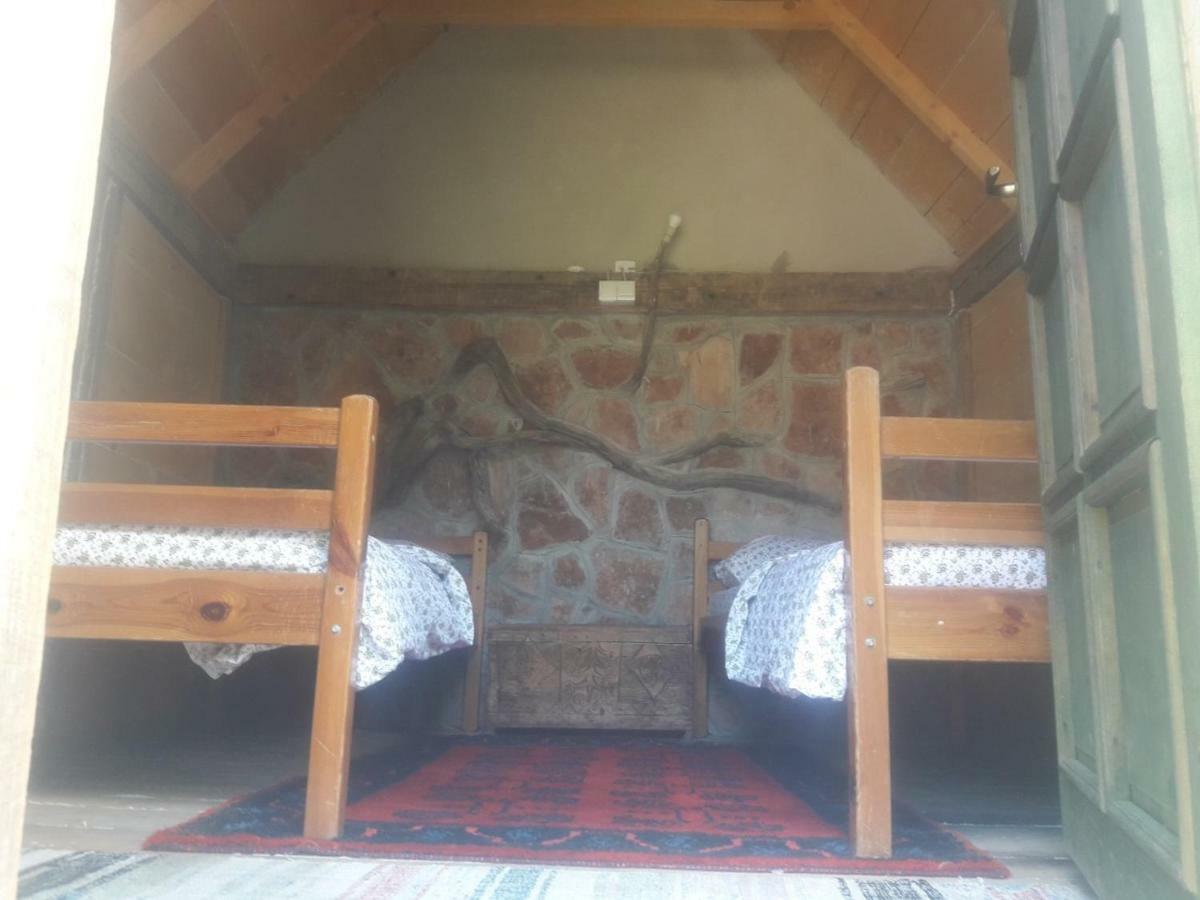 Отель Eco Camp Dzogaska Vrela Плевля Экстерьер фото
